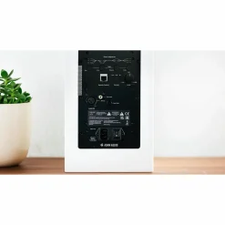 ADAM Audio A7V 7