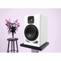 ADAM Audio A7V 7