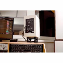 ADAM Audio A7V 7