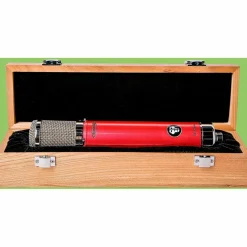 Avantone CV-12-BLA Multi-Pattern Large-Capsule Tube Condenser Microphone