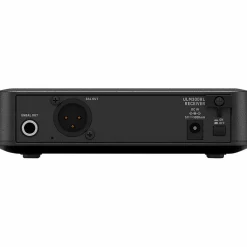 Behringer 2.4 GHz Digital Wireless System with Lavalier Microphone, Belt-Pack Transmitter and Receiver