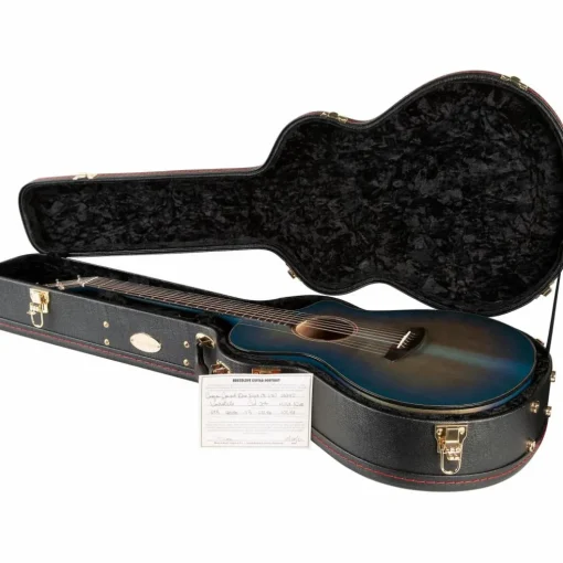 Breedlove Oregon Limited Myrtlewood-Myrtlewood Concert CE Acoustic-Electric Guitar Blue Eyes