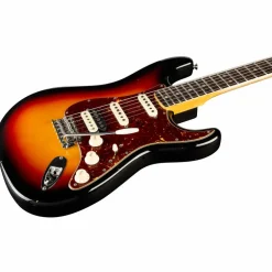 Fender Custom Shop Limited-Edition '67 Stratocaster HSS Journeyman Relic Electric Guitar 3-Color Sunburst