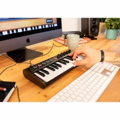 IK Multimedia iRig Keys 2 Mini