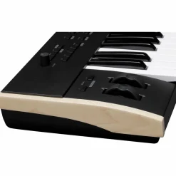 KORG Keystage MIDI Keyboard Controller With Polyphonic Aftertouch 61 Key