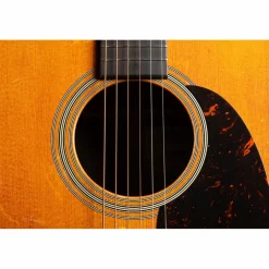Martin Rich Robinson Custom Signature Edition D-28 Dreadnought Acoustic Guitar Natural