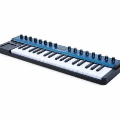 Modal Electronics Limited Cobalt5S 5-Voice Extended Virtual Analog Synthesizer