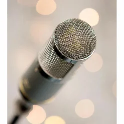 MXL R144-HE Heritage Edition Multi-Purpose Ribbon Microphone Bundle