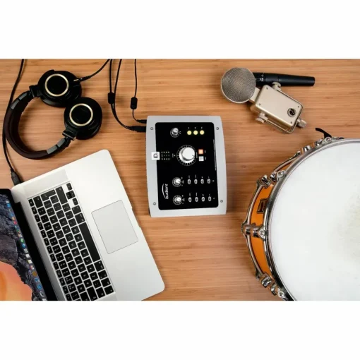 Open Box Audient iD22 Desktop 10x14 USB Audio Interface Level 1
