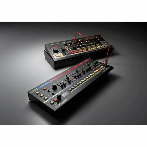 Roland JU-06A Boutique Synthesizer