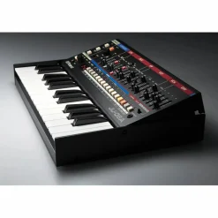 Roland JU-06A Boutique Synthesizer