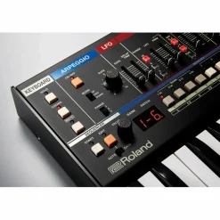 Roland JU-06A Boutique Synthesizer