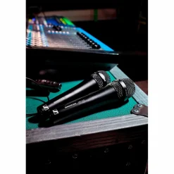 Sennheiser MD 435 Dynamic Vocal Microphone