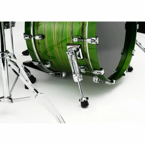 TAMA Starclassic Walnut/Birch 3-Piece Shell Pack with Chrome Hardware and 20 in. Bass Drum Lacquer Shamrock Oyster