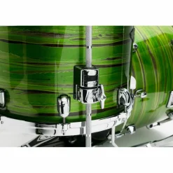TAMA Starclassic Walnut/Birch 3-Piece Shell Pack with Chrome Hardware and 20 in. Bass Drum Lacquer Shamrock Oyster