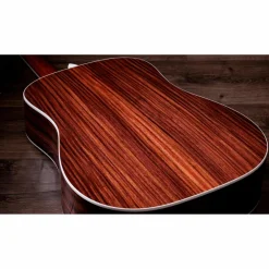 Taylor 810e Legacy Dreadnought Acoustic-Electric Guitar Natural