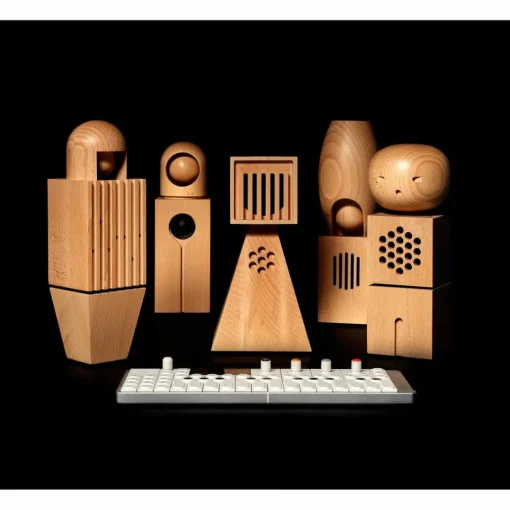 teenage engineering CH-8 Hatsheput Wooden Choir Doll - Mezzo Soprano