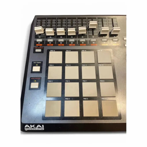 Used Akai Professional MPD32 MIDI Controller