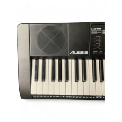 Used Alesis melody 61 Portable Keyboard