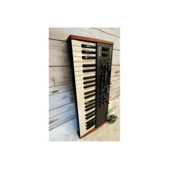 Used Dave Smith Mopho Se Synthesizer
