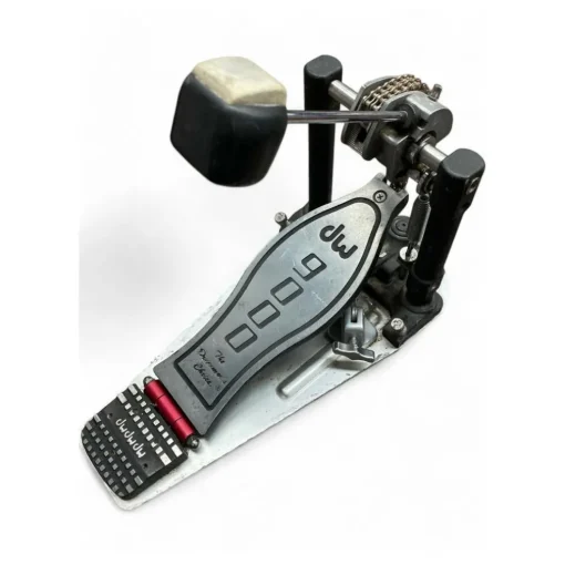 Used DW 9000 Series Single Single Bass Drum Pedal