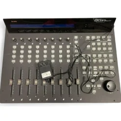 Used Icon QCon Pro G2
