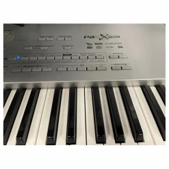 Used KORG pa1x Pro Arranger Keyboard