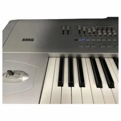 Used KORG pa1x Pro Arranger Keyboard