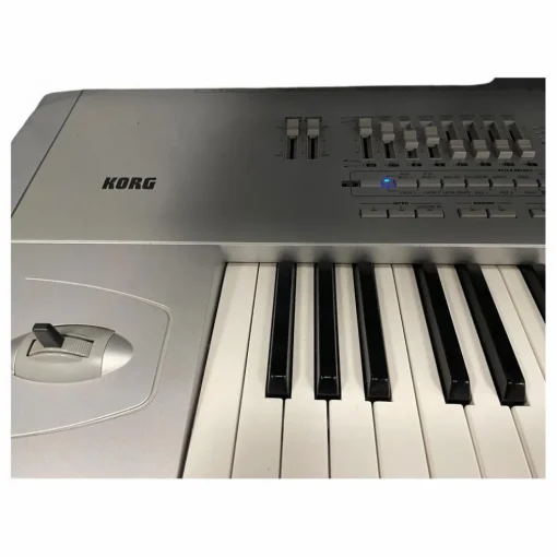 Used KORG pa1x Pro Arranger Keyboard