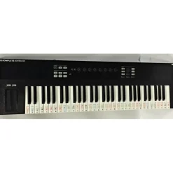 Used Native Instruments Komplete Kontrol S61 MIDI Controller