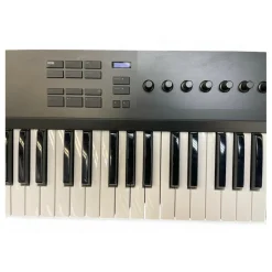 Used Native Instruments Komplete Kontrol A61 MIDI Controller
