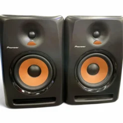 Used Pioneer DJ Bulit 6 Pair Powered Monitor