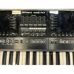 Used Roland E-A7 Arranger Keyboard