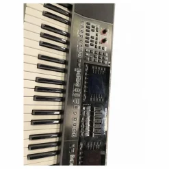 Used Roland E-A7 Arranger Keyboard