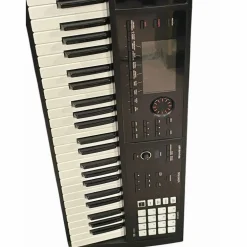 Used Roland fa06 Synthesizer