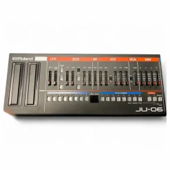 Used Roland JU-06 Synthesizer
