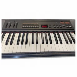 Used Roland RD150 Stage Piano
