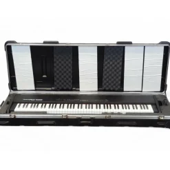 Used Roland RD-100 WITH HARD CASE Stage Piano