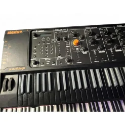 Used Studiologic Sledge 2.0 Black Edition Synthesizer