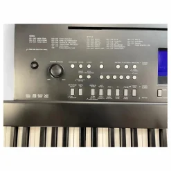 Used Yamaha DGX650 88 Key Portable Keyboard