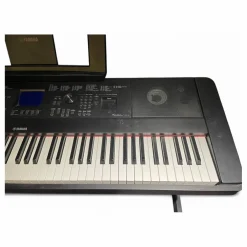 Used Yamaha DGX660 Portable Keyboard