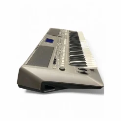 Used Yamaha PSR S670 Arranger Keyboard