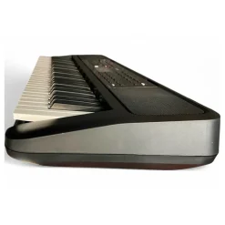 Used Yamaha psre383 61 key Portable Keyboard
