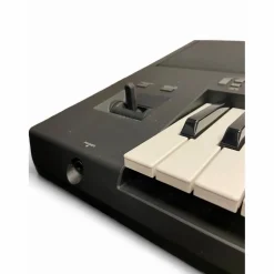 Used Yamaha psrsx700 Arranger Keyboard