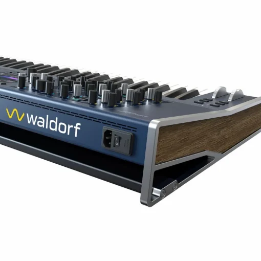 Waldorf Quantum MKII 16-Voice Hybrid Wavetable Synthesizer Keyboard